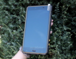 Industrial tablet z jasnym ekranem widocznym w socu Senter S917 H odporny na zarysowania wywietlacz